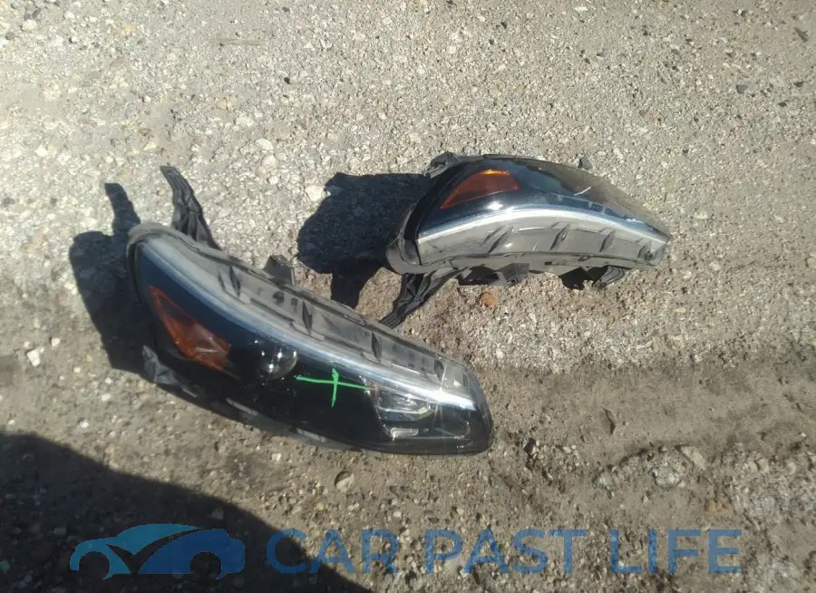 1G1ZE5ST7GF326052# 12
