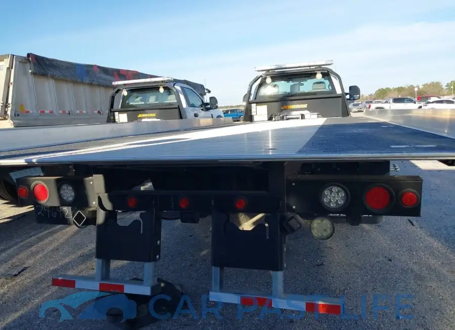 1FDFF6KT7MDA14362# 8