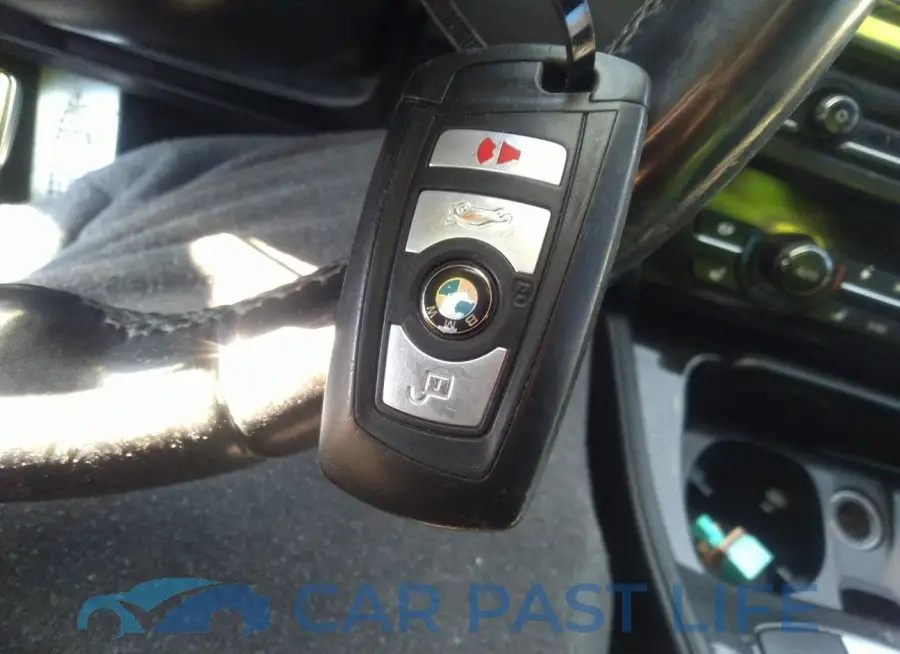 WBAKP9C51FD980028# 11