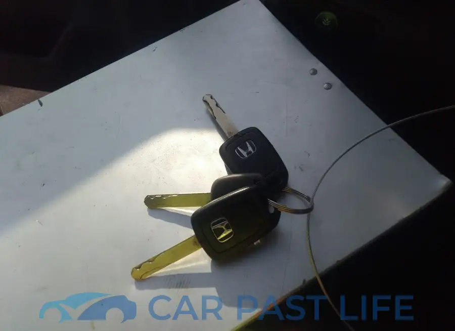 1HGCR2E3XFA166905# 11