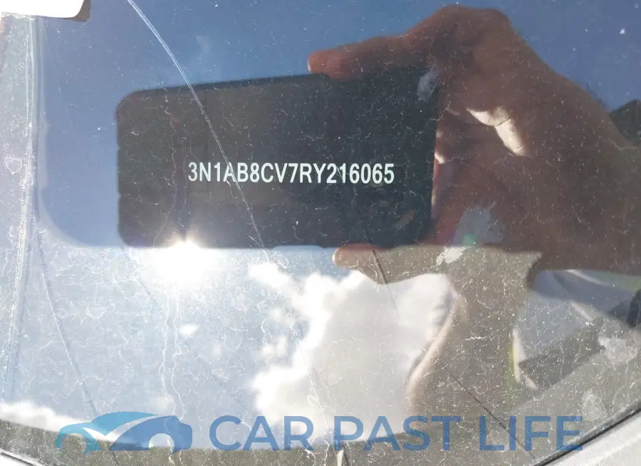 3N1AB8CV7RY216065# 9