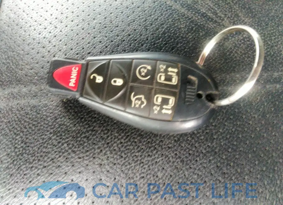 2C4RDGEG5KR690069# 11