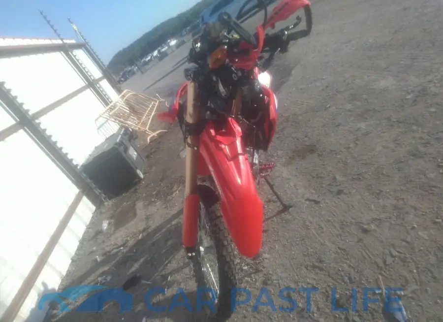 MLHND1617M5002124# 5