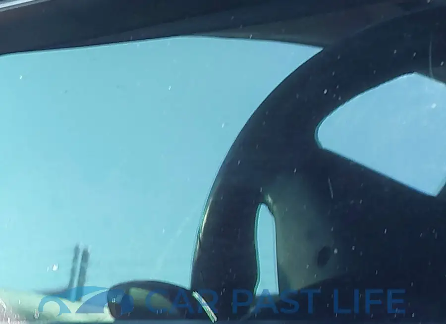 5YJSA1E40JF245973# 16