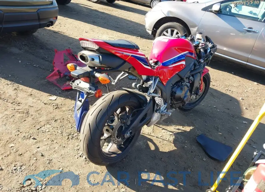 JH2PC40J9MK700395# 3