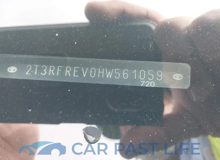 2T3RFREV0HW561059# 9