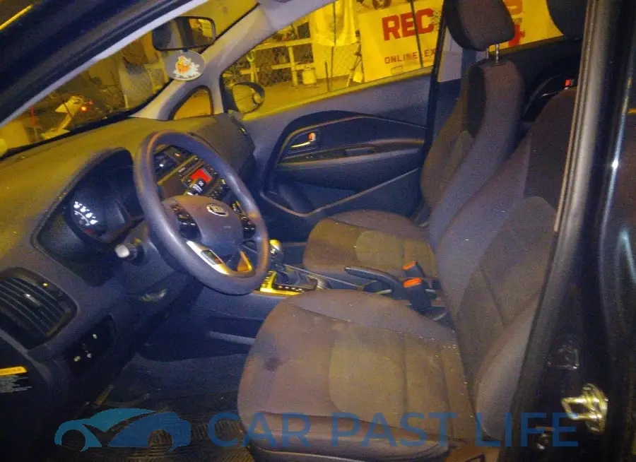 KNADM4A32E6355677# 5