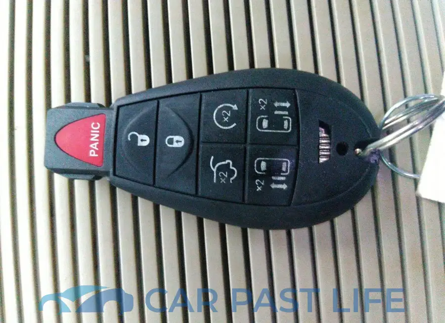 2C4RDGCGXER137831# 11