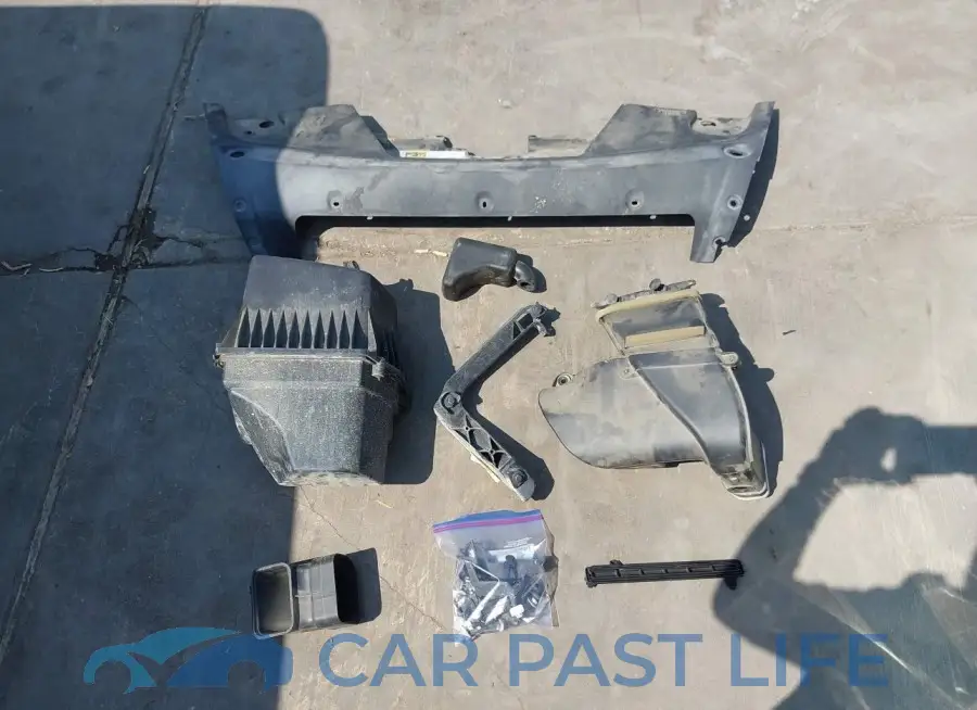 1C4PJLAB4FW760841# 12