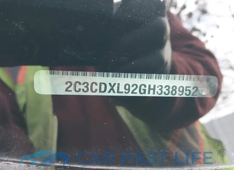 2C3CDXL92GH338952# 9