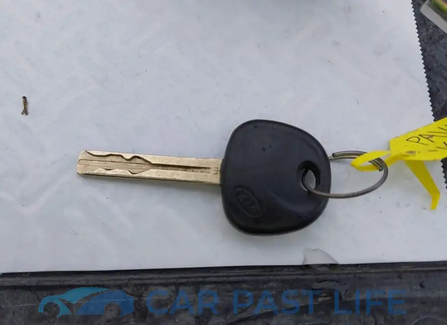 KNADM5A38G6676566# 11