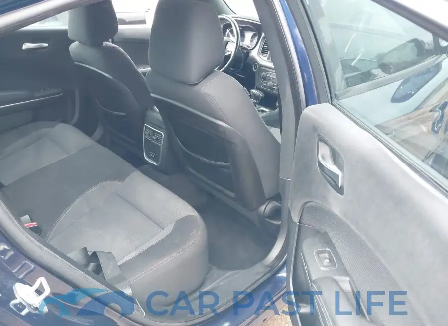 2C3CDXBGXFH768100# 8