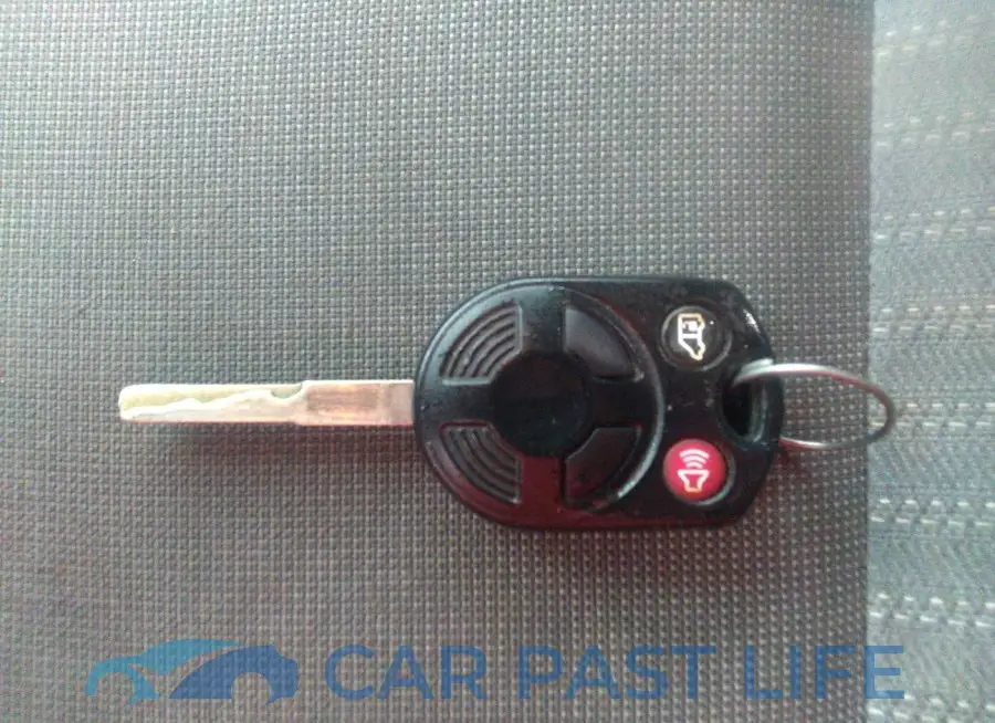 1FTYR1CM8JKB49307# 11