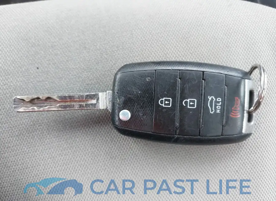 KNADM4A37G6531822# 11