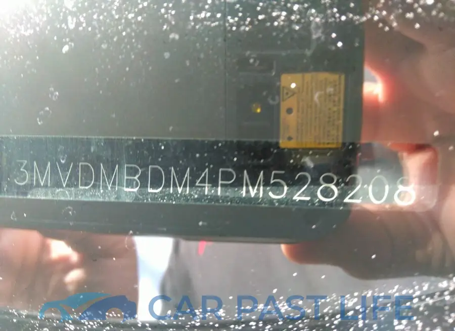 3MVDMBDM4PM528208# 9