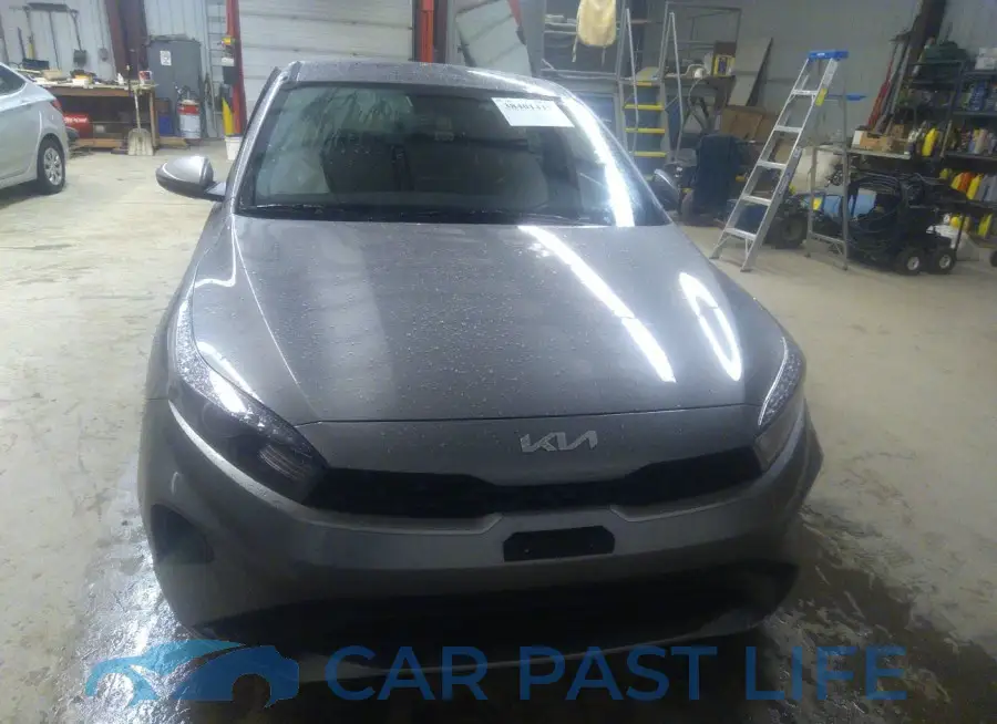 3KPF24AD8PE674086# 12