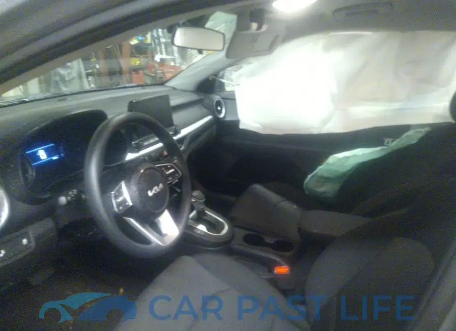 3KPF24AD8PE674086# 5