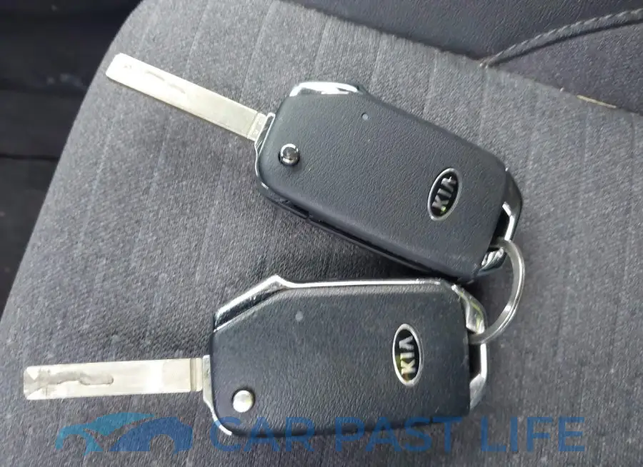 KNDEUCA27M7054548# 11