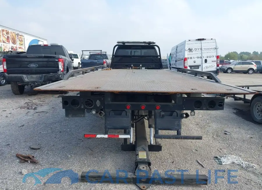 1FD0X5GT2GEA24284# 8