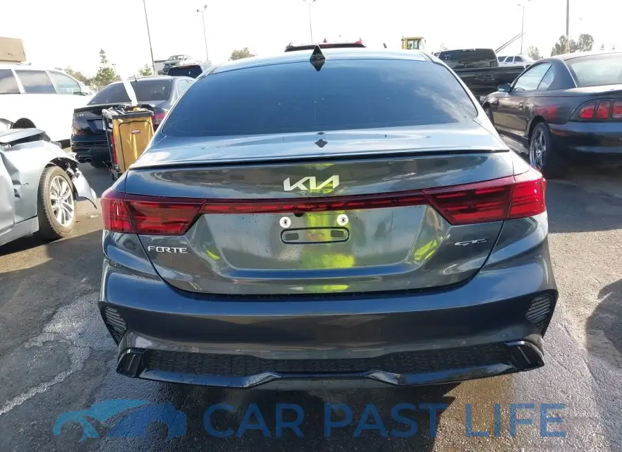 3KPF54AD8RE711700# 17