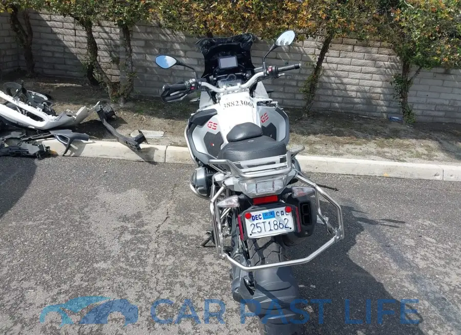 WB10A1204GZ664482# 6
