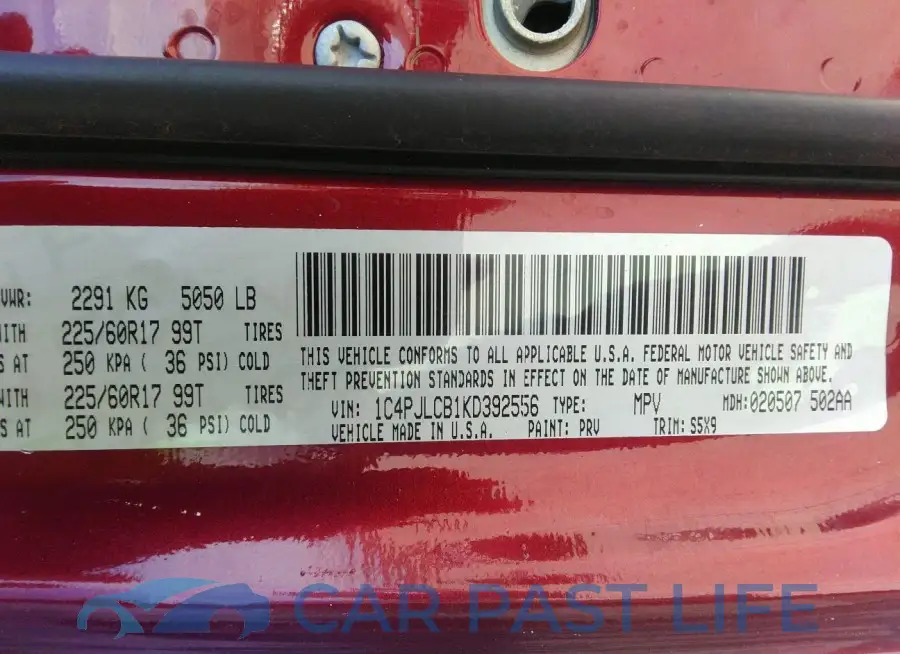 1C4PJLCB1KD392556# 9