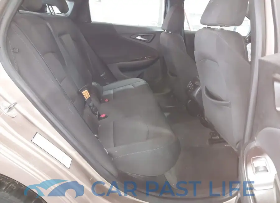 1G1ZD5ST4JF193292# 8