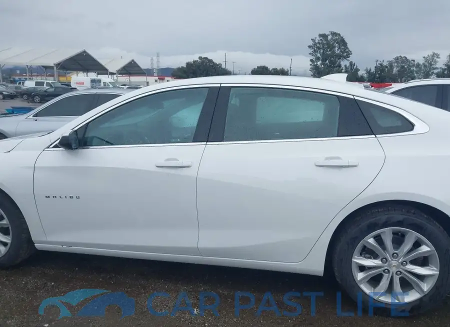 1G1ZD5ST5RF132125# 14