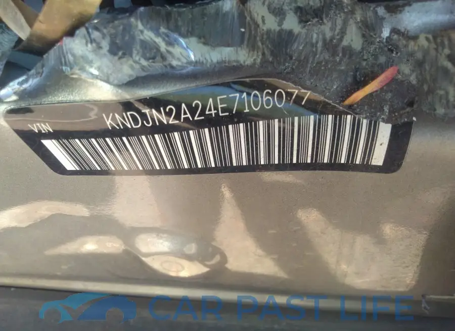 KNDJN2A24E7106077# 9