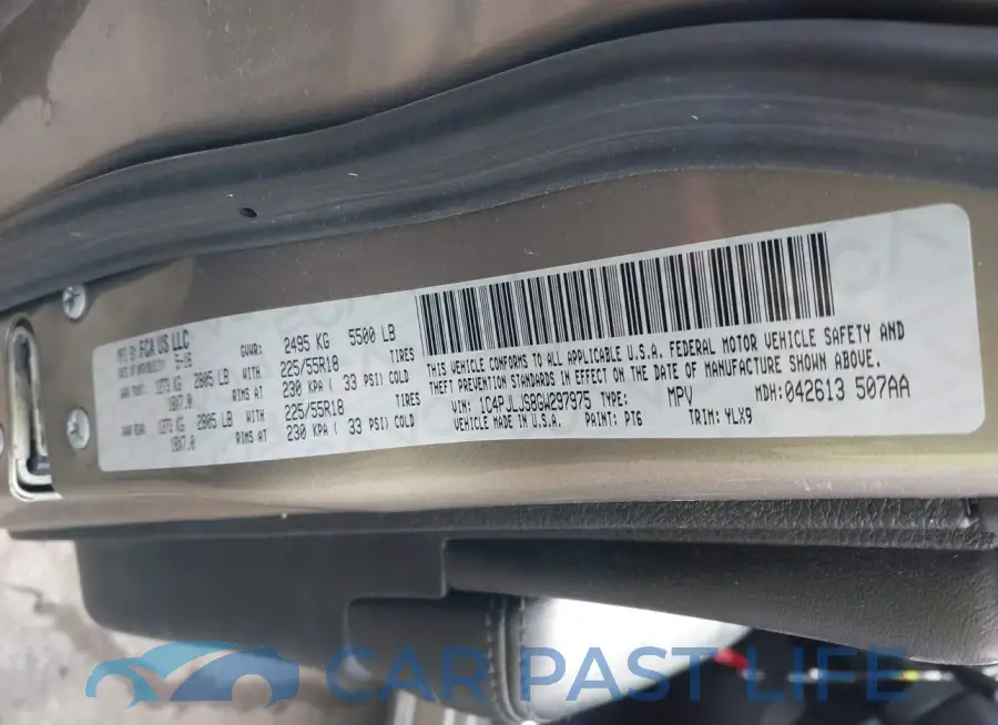1C4PJLJS8GW297975# 9