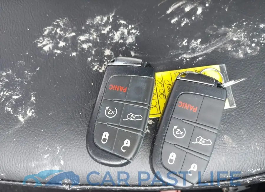 3C4NJDCB3LT216374# 11