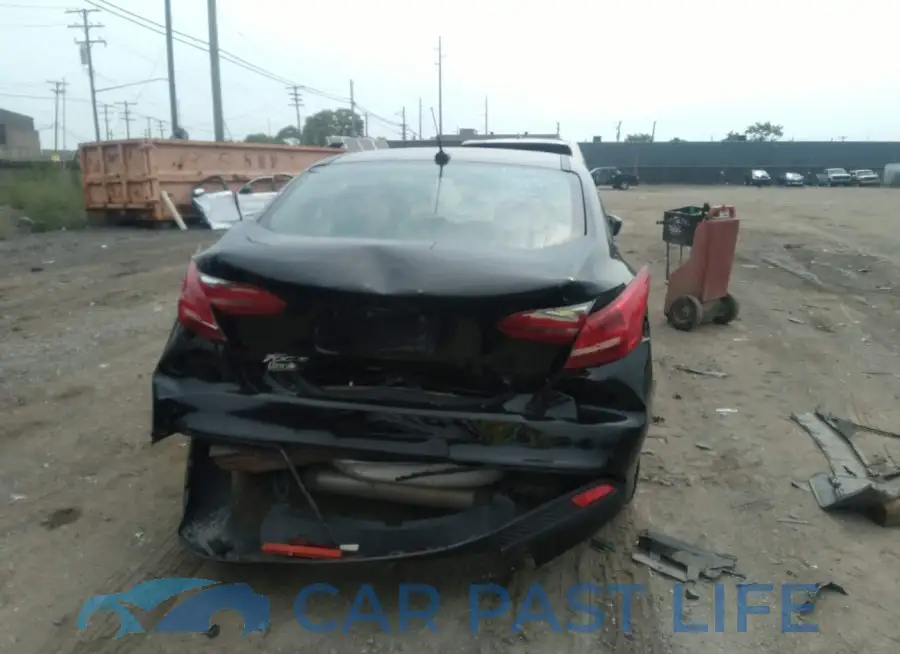 1FADP3F29JL228592# 16