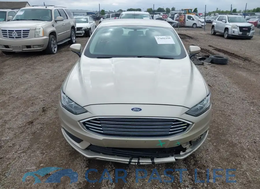 3FA6P0LU9JR138566# 13