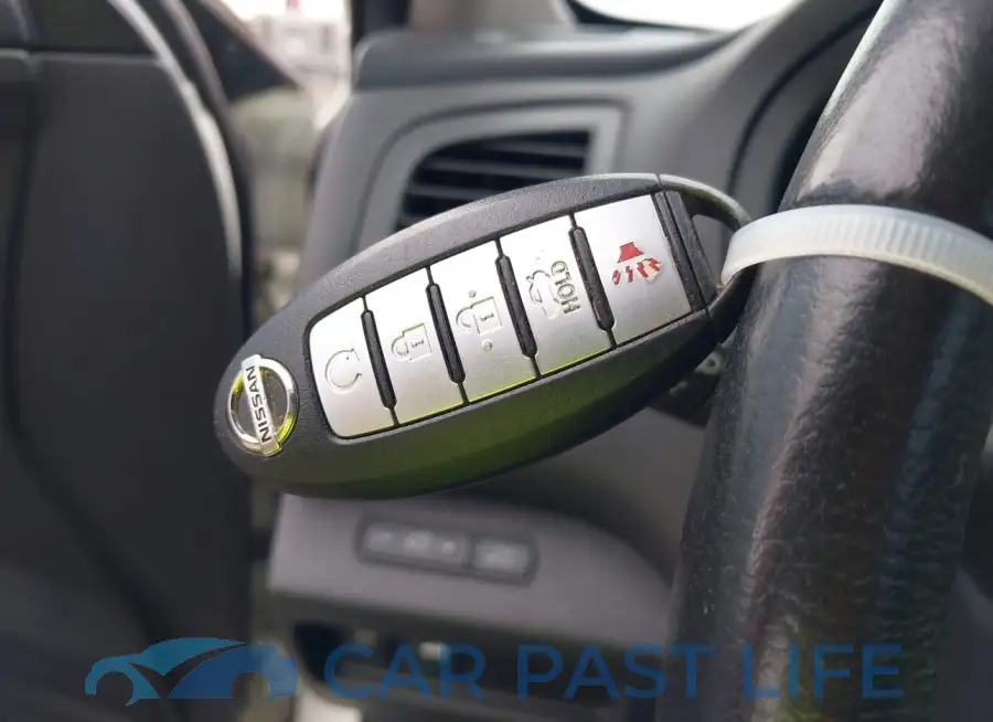 1N4AL3AP5FC476122# 11