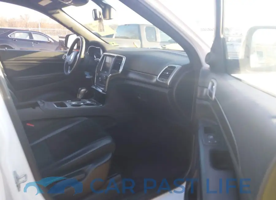 1C4RJFAG2JC350040# 5