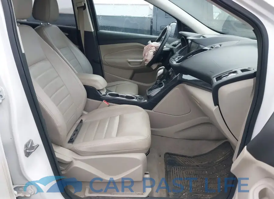 1FMCU9J96EUB28015# 5