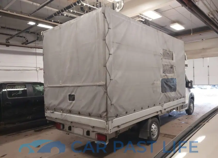 3C7WRVGG5JE134305# 4