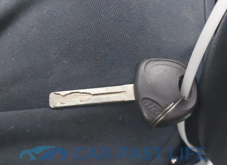 KNADM4A34E6375302# 11