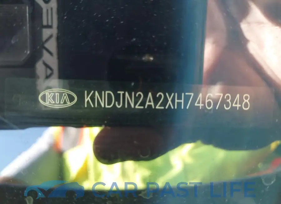 KNDJN2A2XH7467348# 9