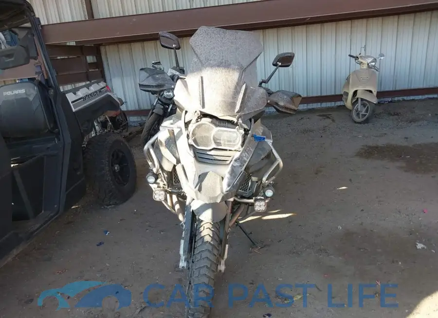 WB10A1207EZ096340# 5