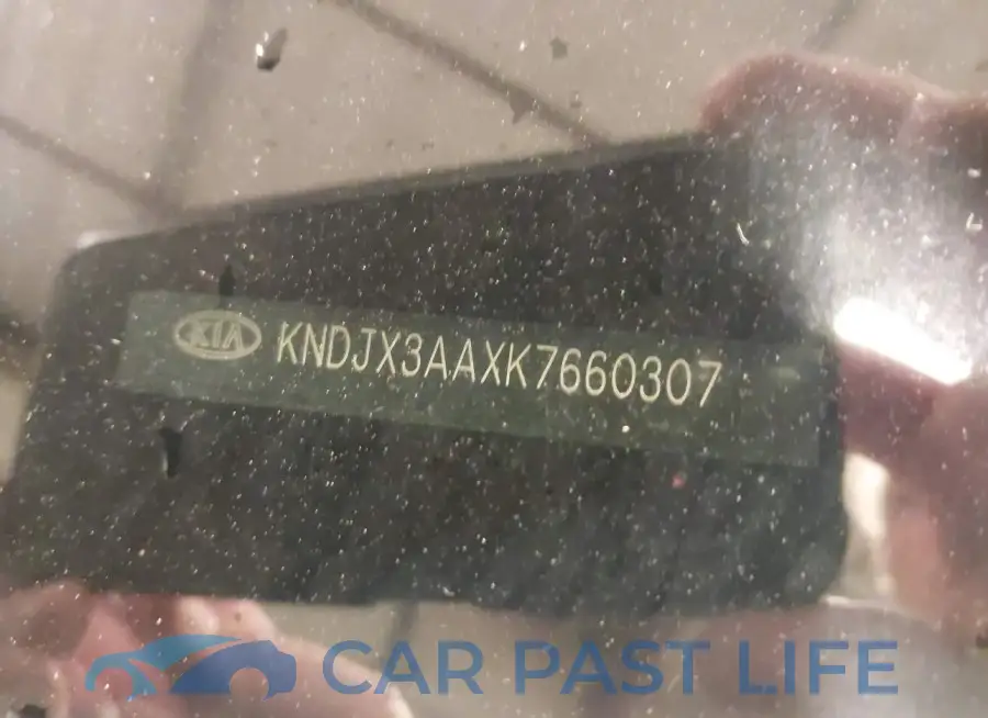 KNDJX3AAXK7660307# 9