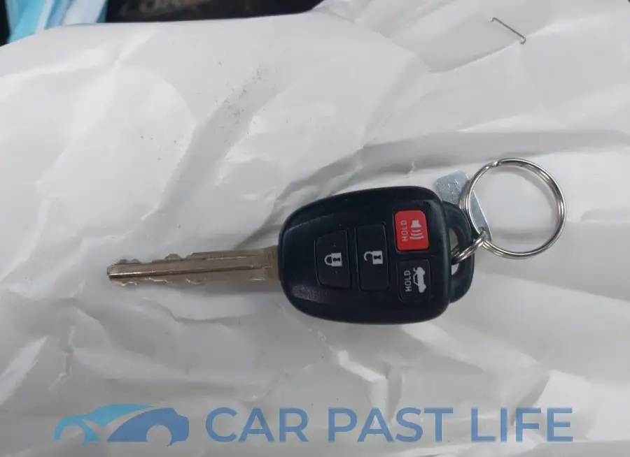 2T1BURHE3HC822651# 11