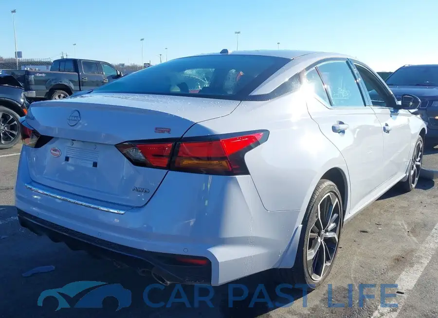 1N4BL4CW9PN411732# 4