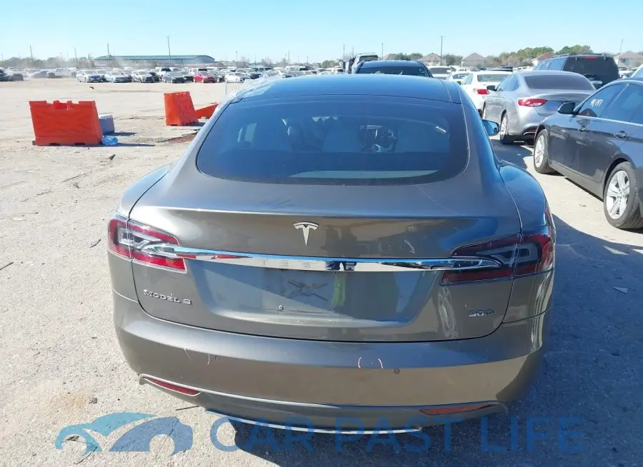 5YJSA1E2XFF109498# 17