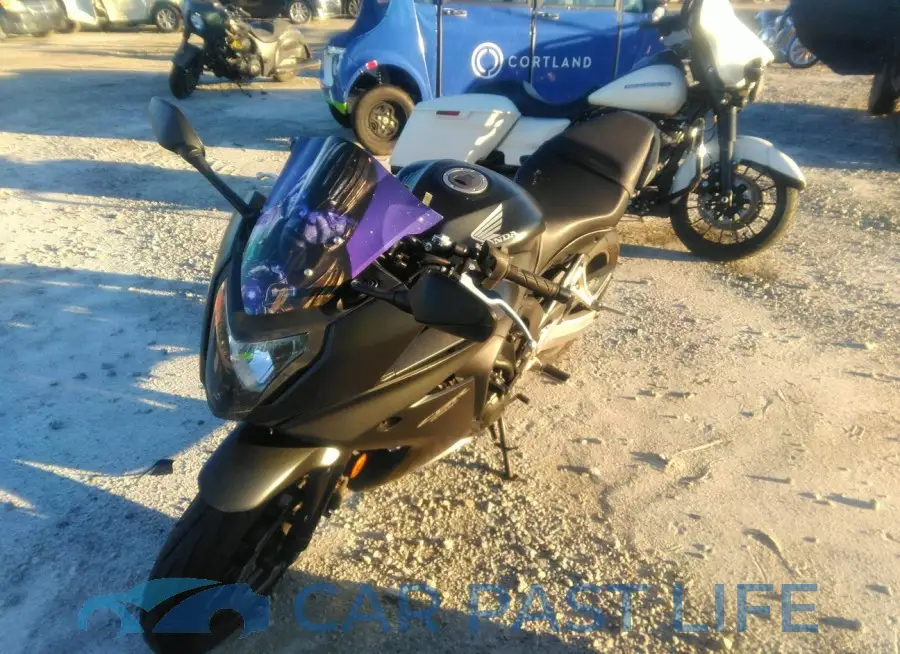 MLHRC7402G5200390# 2