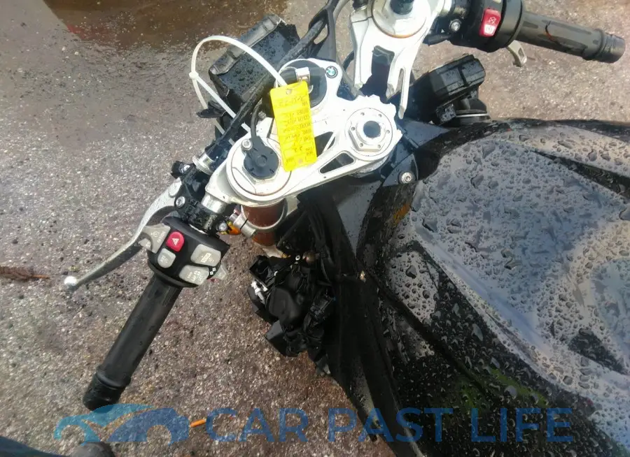 WB10D6008JZ711589# 7