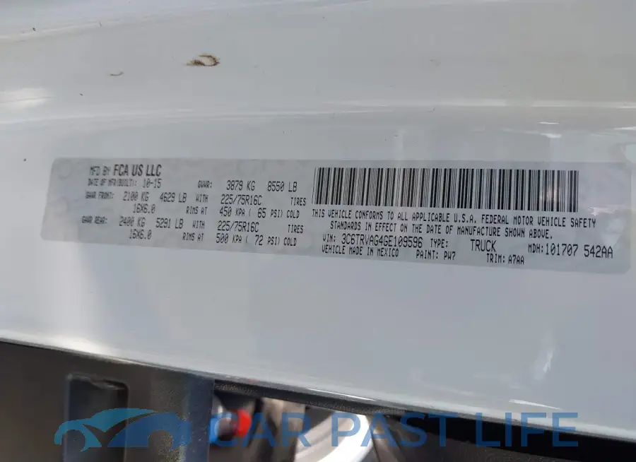 3C6TRVAG4GE109596# 9