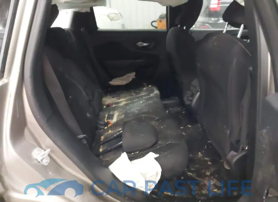 1C4PJMCBXGW300667# 8