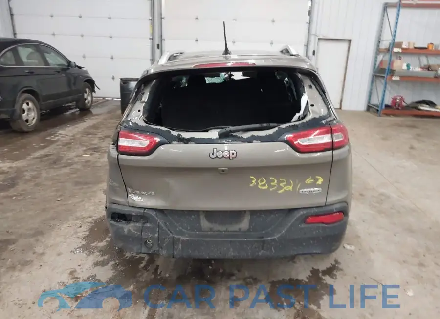 1C4PJMCBXGW300667# 17