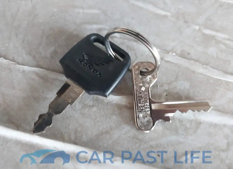 JH2SC616XJK300020# 11